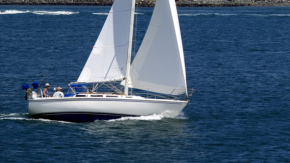 日间巡航船-逸动科技